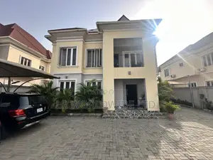 4bdrm Duplex in Lugbe District for sale