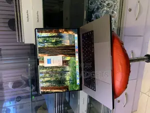 Laptop Apple MacBook Pro 2023 M2 Pro 32GB Intel Core M2 SSD 512GB