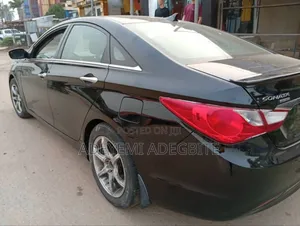Hyundai Sonata 2011 Black