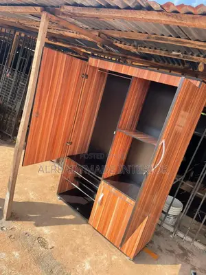 Wardrobe 4ft by 6ft