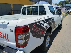 Mitsubishi L200 Body Sticker
