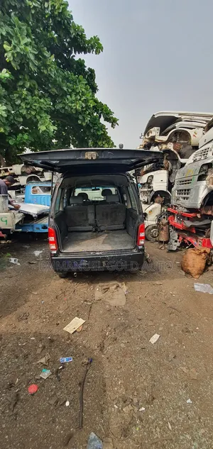Suzuki APV Minibus 2010 Black