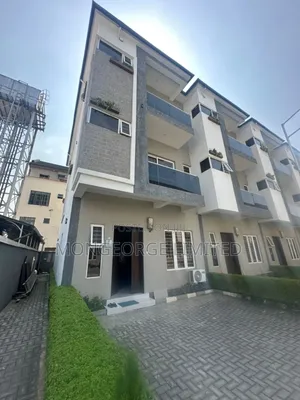 4bdrm Townhouse/Terrace in Ikate for sale