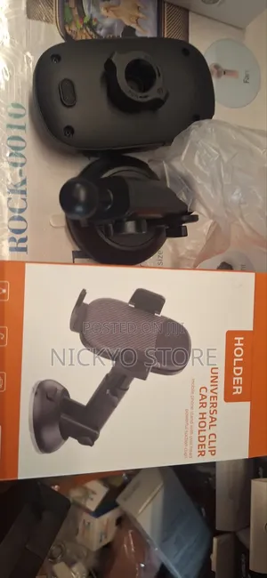 Universal Clip Car Phone Holder (Vacuum Suction Type)