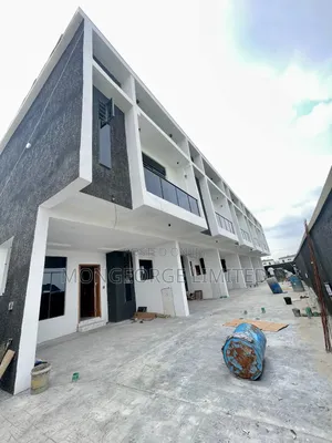 3bdrm Townhouse/Terrace in Ajah for sale