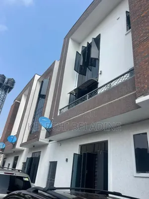 4bdrm Duplex in Ago Palace for rent