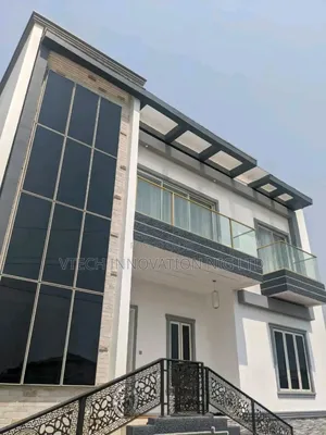 Innovative Glass Cutting Wall and Windows