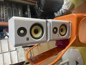 KRK Rokit 5 ( G4 White) Studio Monitor