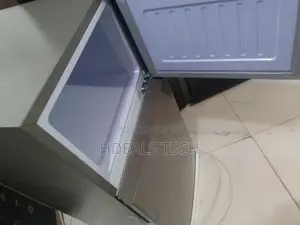 Snowsea Frostwave Elite 100-Liter Direct Cool Refrigerator