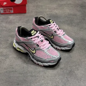 Nike Air Max Luxury Sneakers