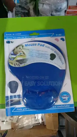 Mouse Pad With Gel Wrist Rest Support