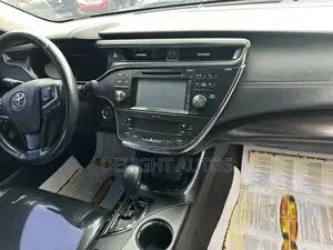 Toyota Avalon Limited Sedan FWD (3.5L 6cyl 6A) 2017 Black
