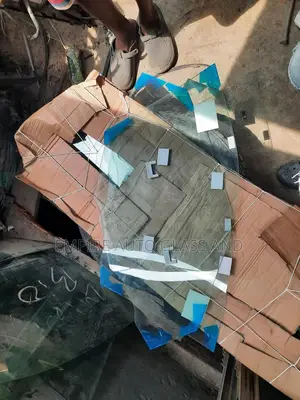 Two Front Door Glass for Toyota Highlander 2020 Model Available Now