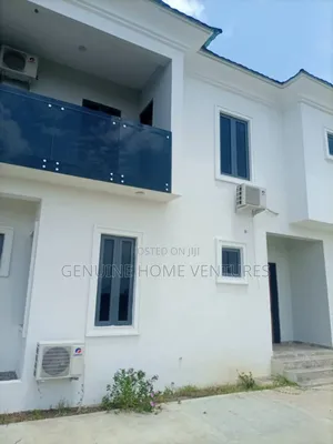 5bdrm Duplex in Lekki Ikate for sale