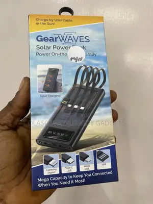 Brand New Sealed Gearwaves Solar Power Bank