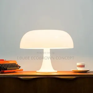 Modern Design Luxury Table Lamp Bedside Light for Modern Homes