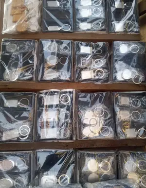 Wholesales Quality Keyholders and Keychain Available in Any Shape