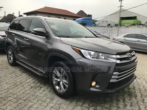 Toyota Highlander 2016 Gray