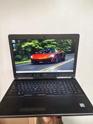 Laptop Dell Precision 15 7520 16GB Intel Xeon HDD+SSD 750GB