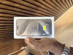 New Apple iPhone 15 Pro Max 256 GB Silver