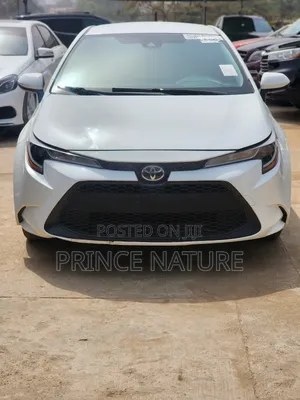 Toyota Corolla 2019 White