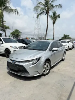 Toyota Corolla LE 2020 Silver