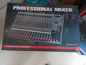 Yamaha 16 Channel Flat Mixer