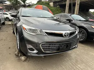 Toyota Avalon Limited 4dr Sedan (3.5L 6cyl 6A) 2014 Gray