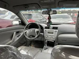 Toyota Camry LE 4dr Sedan (2.5L 4cyl 6AM) 2010 Black