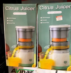 Portable Rechargeable Citrus Juicer