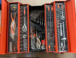 85pcs Tools Set With Metal Box,1/4 1/2"