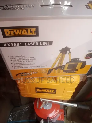 Dewalt 4 × 360° Lasser Line