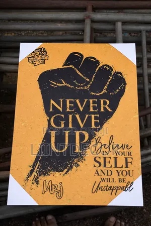 Never Give Up Photo Frame