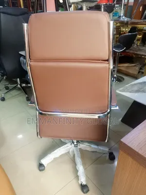 Elegance Executive Office Swivel Chair