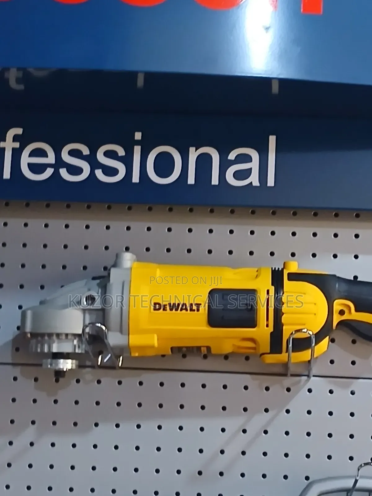 Angle Grinder Dwe 4579