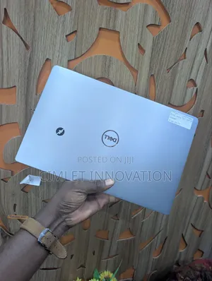 Laptop Dell Latitude 7410 8GB Intel Core i7 SSD 256GB