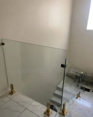 Curve Frameless Tampered Glass Rail