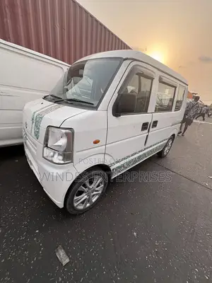 Suzuki Every 2012 White