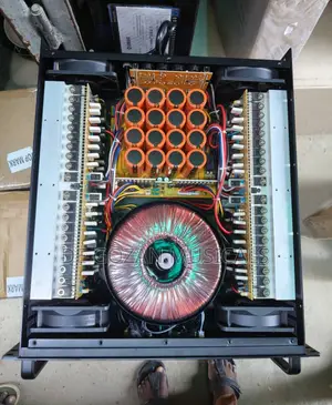 Topmark 9000 Watts Power Amplifier