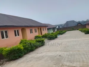 20bdrm House in Akinyele for sale