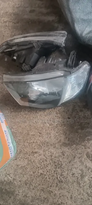 Head Lamp Mitsubishi L200 2010