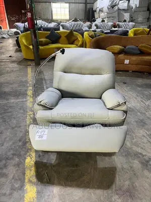Recliner Single Sofa / Indoor Relaxation Chair With Phone Holder