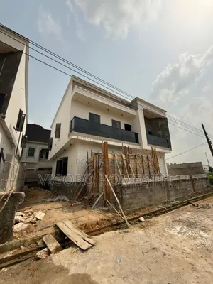 4bdrm Duplex in Shell Cooperative, Eliozu for sale