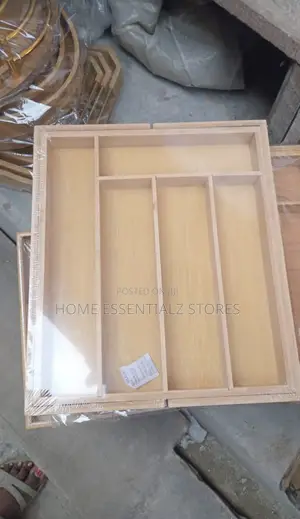 Expandable Cutlery Bamboo Rack Organizer - Cutlery Rack