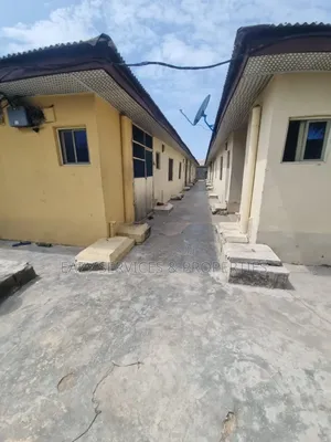 8bdrm Bungalow in Ibeju for sale