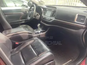 Toyota Highlander Limited 4dr SUV (3.5L 6cyl 6A) 2014