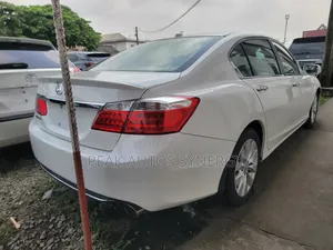Honda Accord EX-L 4dr Sedan FWD (2.4L 4cyl 2A) 2013 White