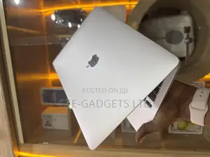 Laptop Apple MacBook Air 2020 8GB Apple M1 SSD 256GB