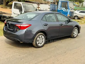 Toyota Corolla LE Plus 4dr Sedan (1.8L 4cyl CVT) 2014 Blue