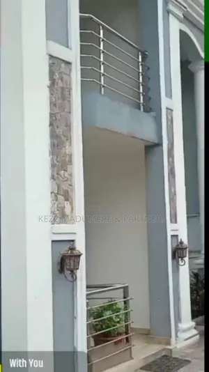 5bdrm Duplex in Stadium Road Port for sale
